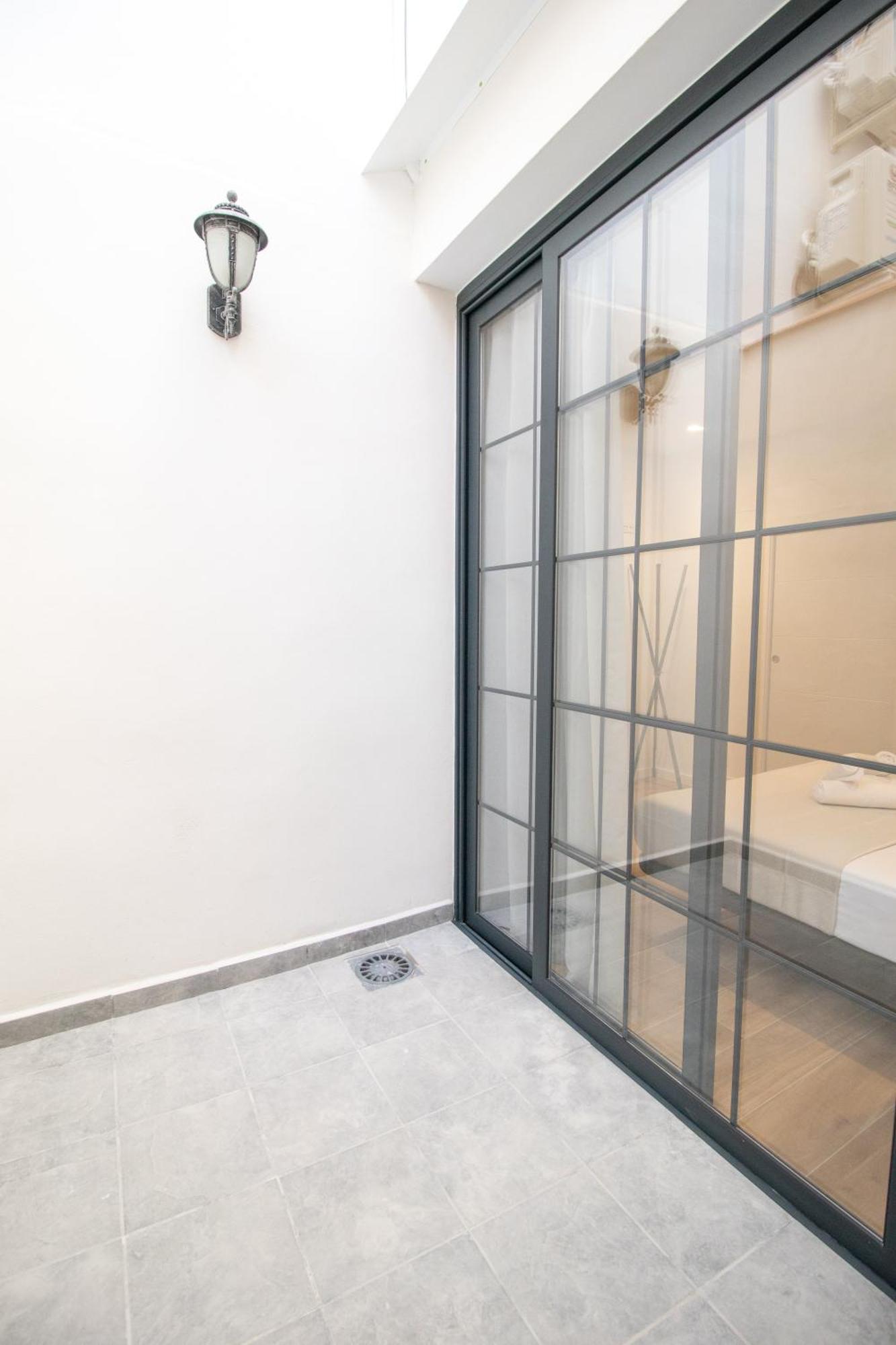 Bedtime Suites By Concept Flats Valencia Exterior foto